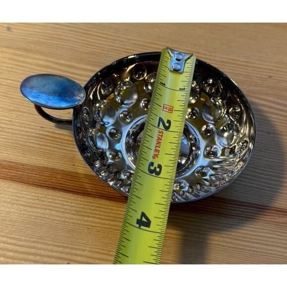 Vintage Silver Tone Tastevin Wine Taster Cup Sommelier Grapes Handle - Picture 4 of 5